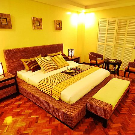 Mactan Isla Resort Lapu-Lapu City Exterior foto