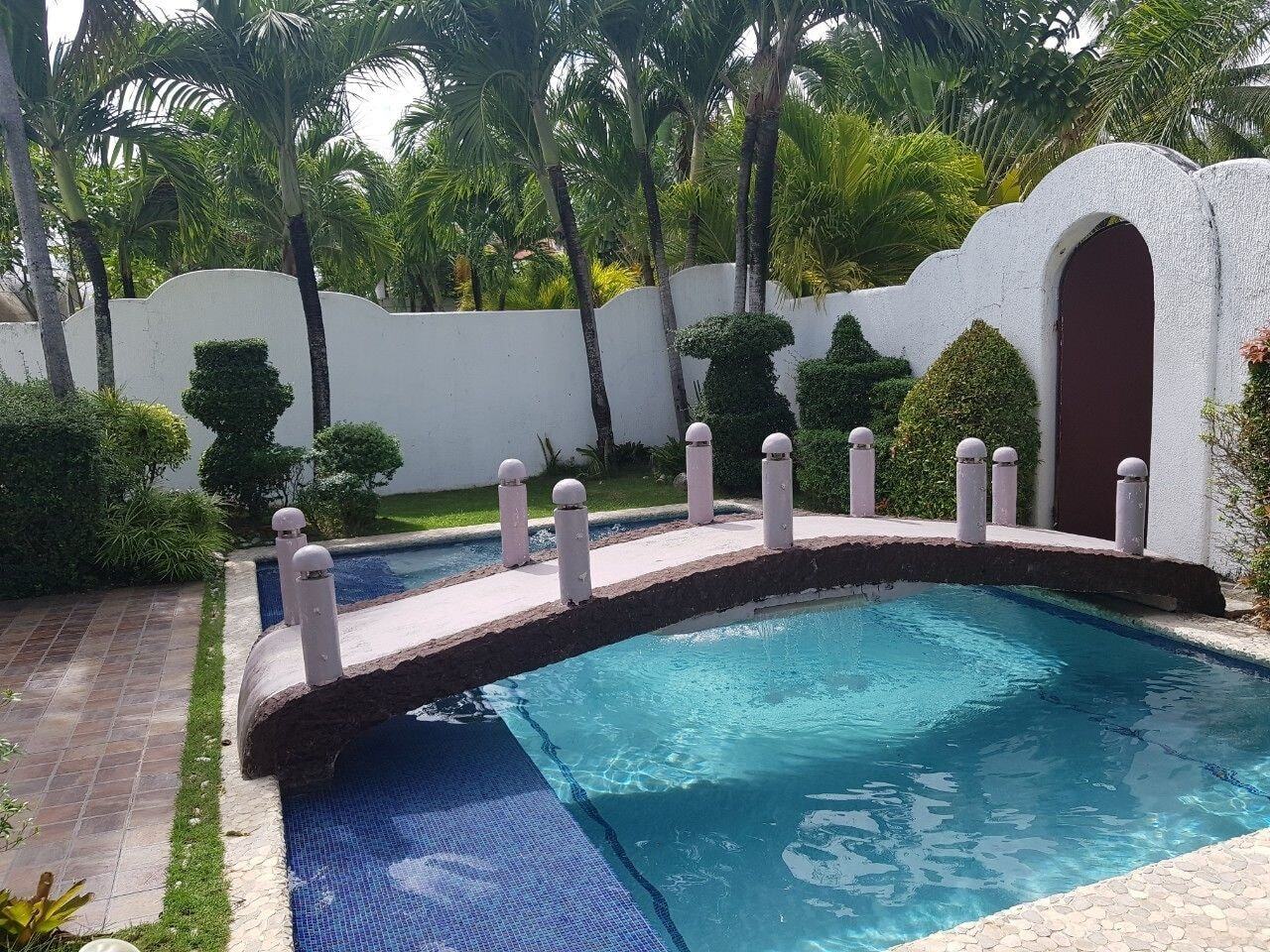 Mactan Isla Resort Lapu-Lapu City Exterior foto